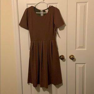 LuLaRoe Amelia S (NWT)